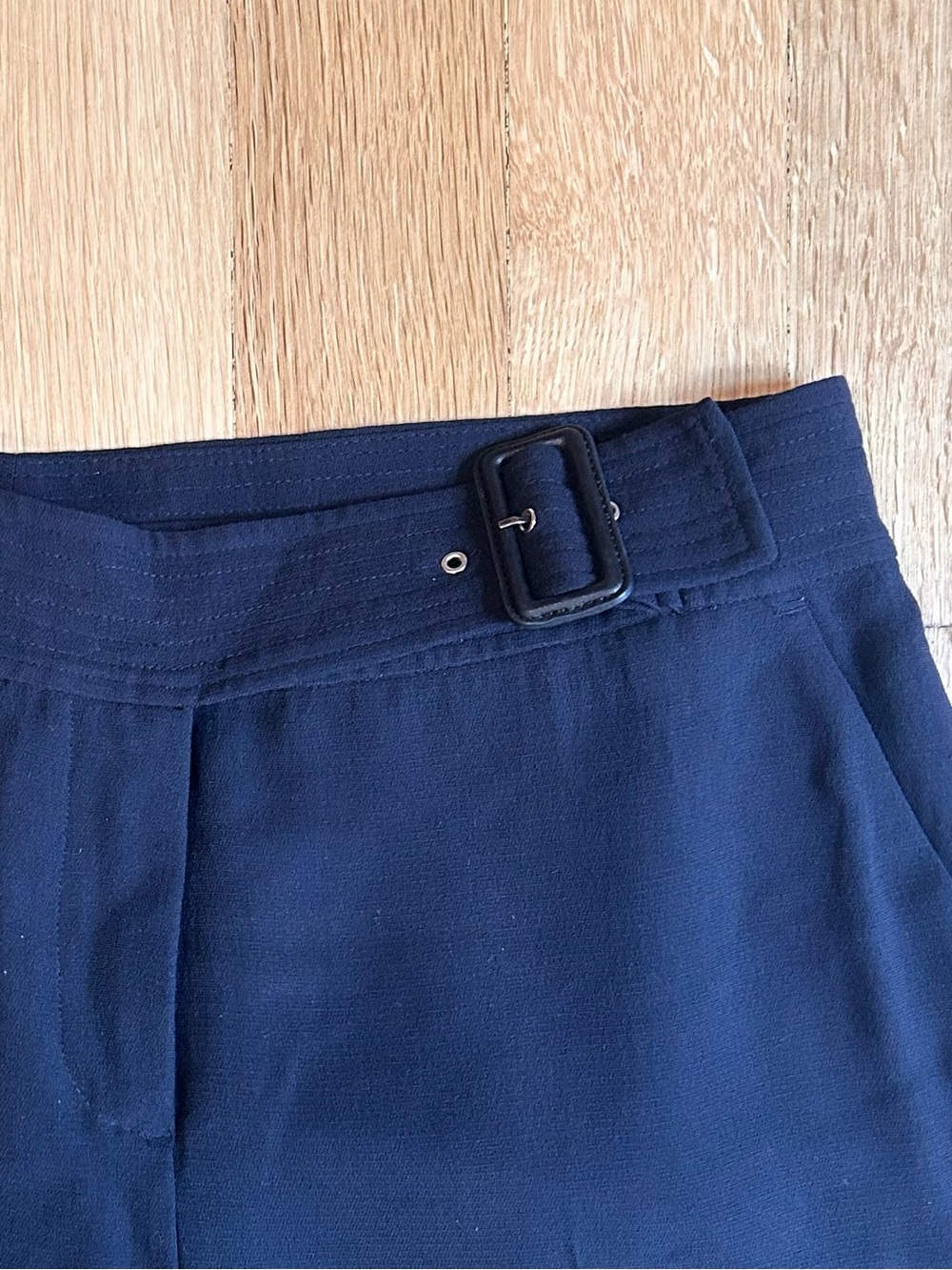 A.L.C. Wide-Leg Cropped Trousers in Navy Adjustable Leather Buckle Size 10